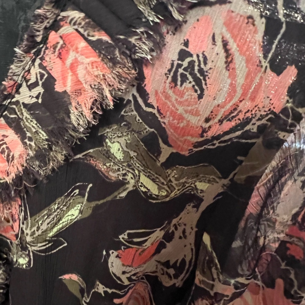 American Rag Floral V-Neck - Picture 2 of 7